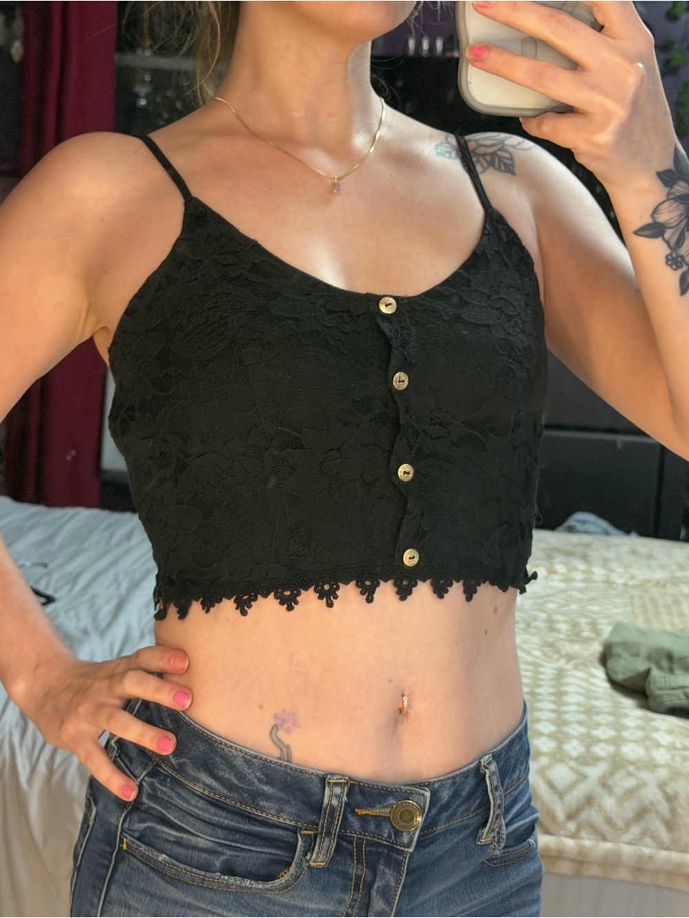 Black Lace Button-Front Crop Tank Top - Women